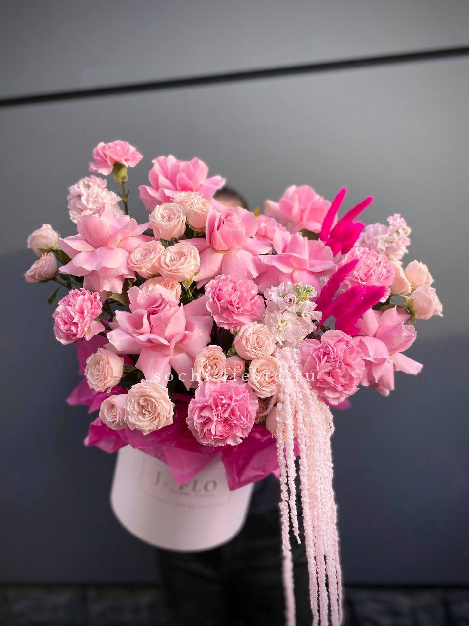 Цветы в коробках — купить в Комсомольске-на-Амуре