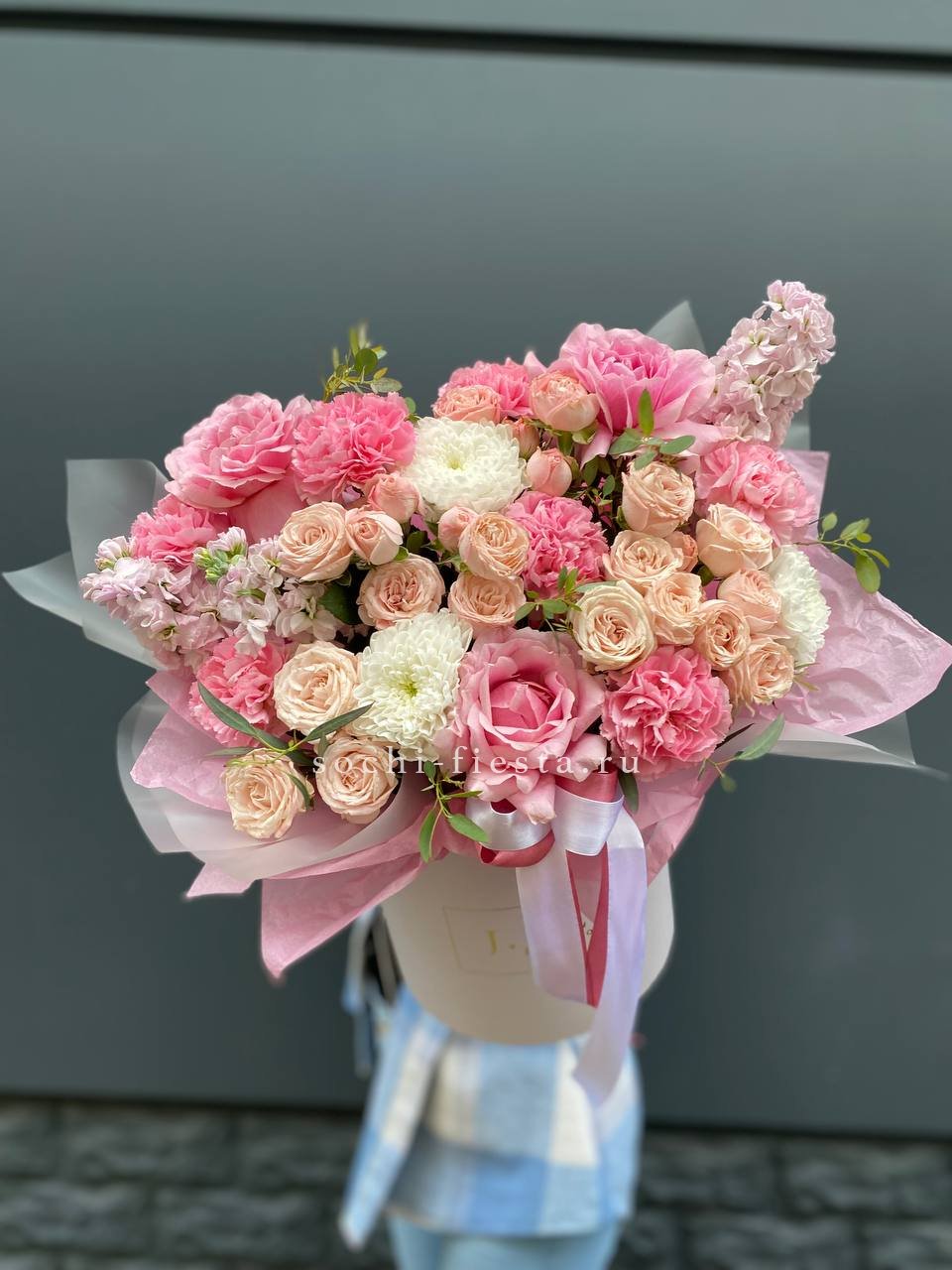 Авторский цветочный бокс — заказать в Комсомольске-на-Амуре