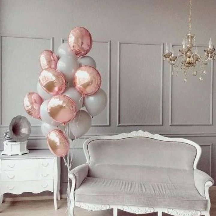 Фонтан шаров "Софт рози" в Комсомольске-на-Амуре