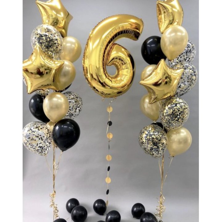 Цифра с фонтанами шаров  в Комсомольске-на-Амуре