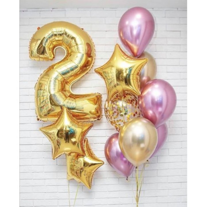 Цифра с фонтанами шаров  в Комсомольске-на-Амуре