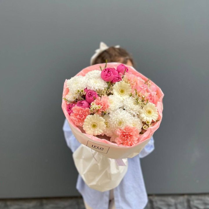 Букет "Лилиана" с доставкой в Комсомольске-на-Амуре