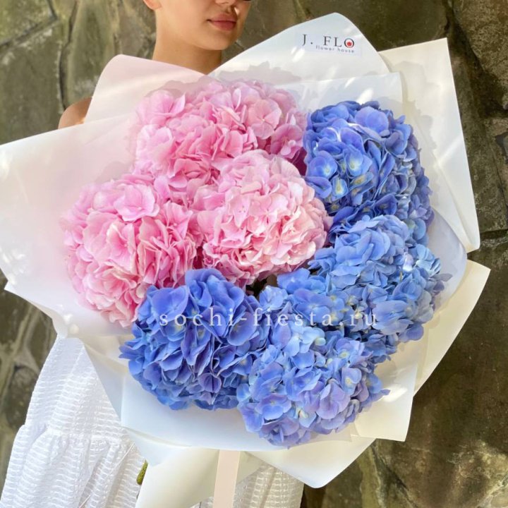 Букет гортензий №1 в Комсомольске-на-Амуре