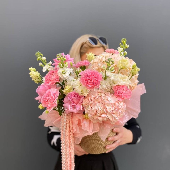 Композиция "Роскошь" в Комсомольске-на-Амуре