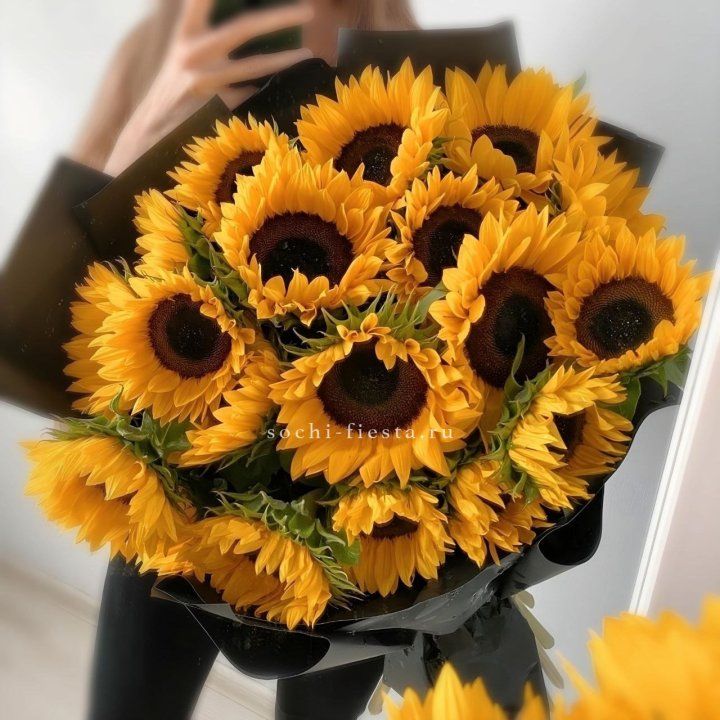Букет подсолнухов "Гига" в Комсомольске-на-Амуре