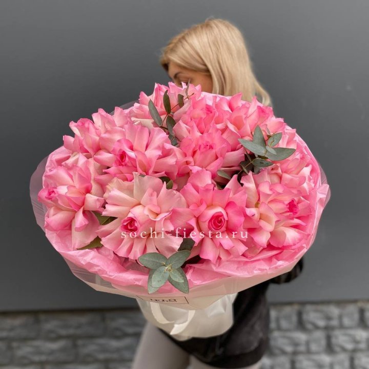 11 французских роз с доставкой в Комсомольске-на-Амуре