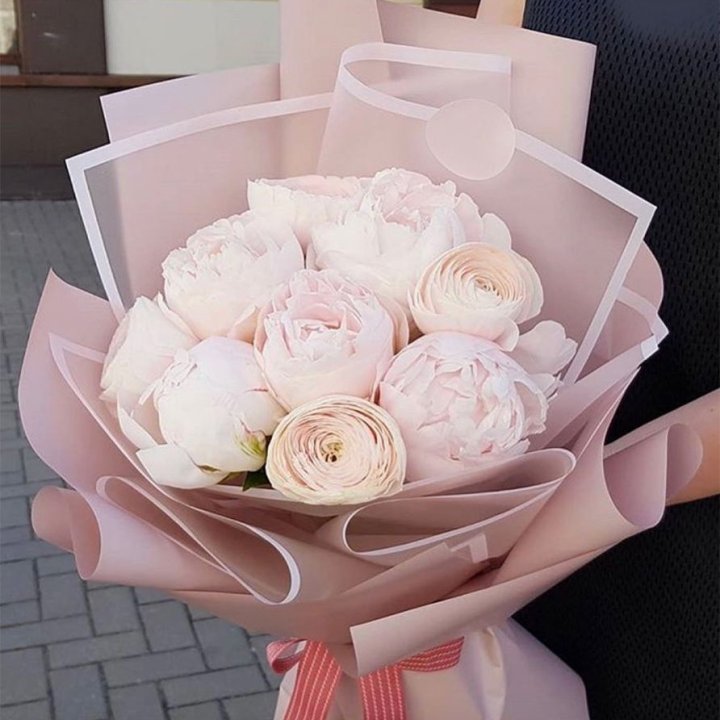 Пионы и ранункулюсы в Комсомольске-на-Амуре