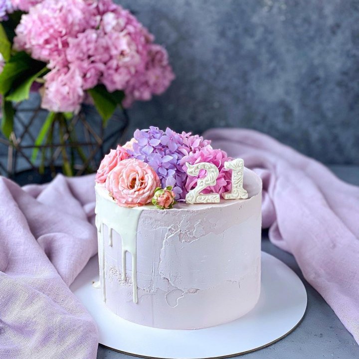 Торт с цифрой в Комсомольске-на-Амуре