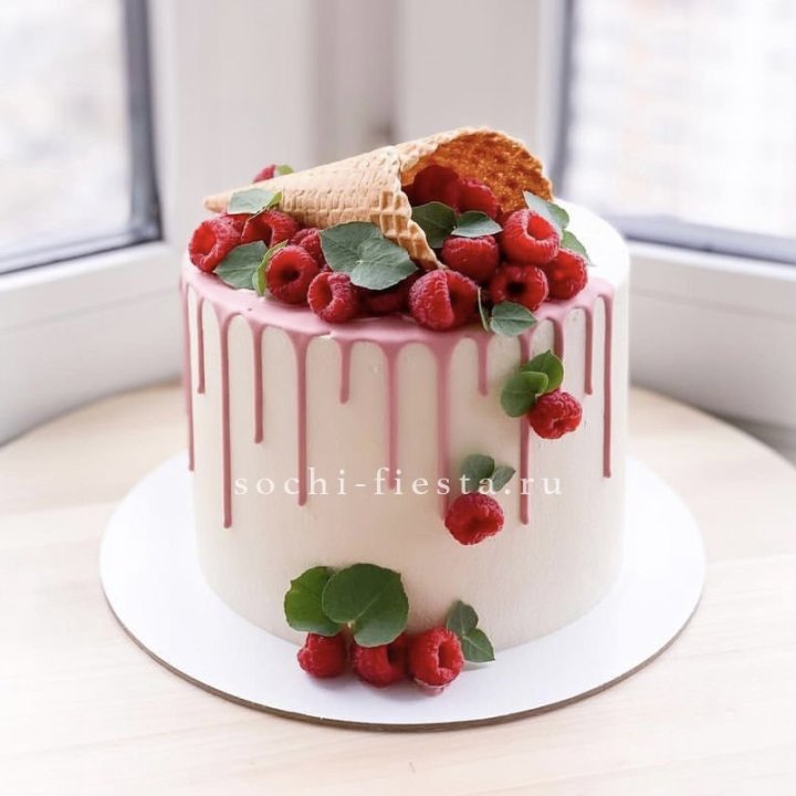 Торт "Ягодный" в Комсомольске-на-Амуре