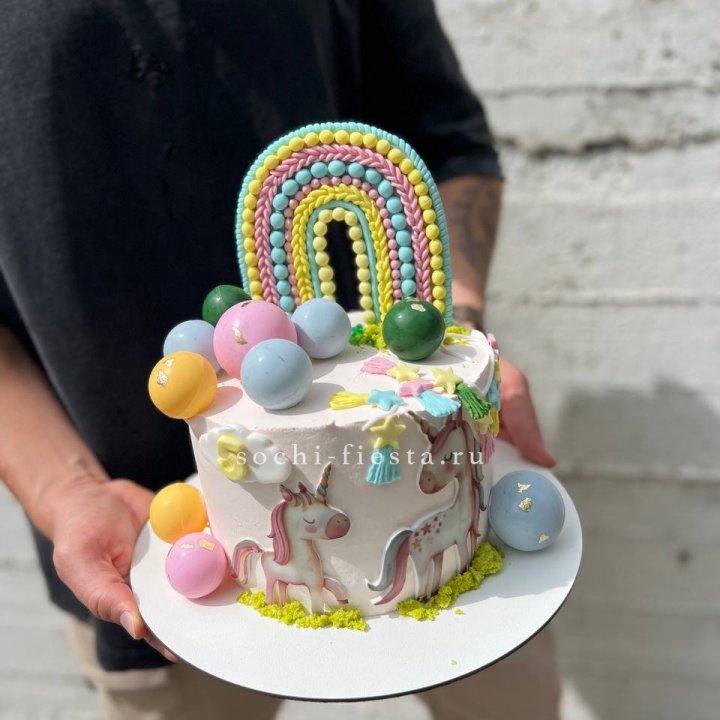 Торт "Радуга с единорогом" с доставкой в Комсомольске-на-Амуре
