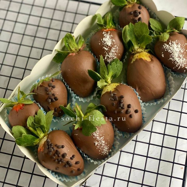 Клубника в шоколаде 10 ягод в Комсомольске-на-Амуре