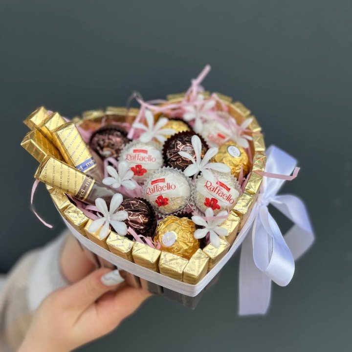 Подарочный набор шоколада в Комсомольске-на-Амуре