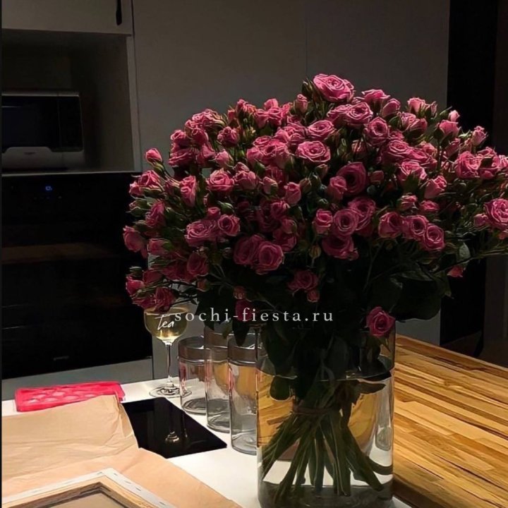 Цветочная подписка "Пакет большой" в Комсомольске-на-Амуре