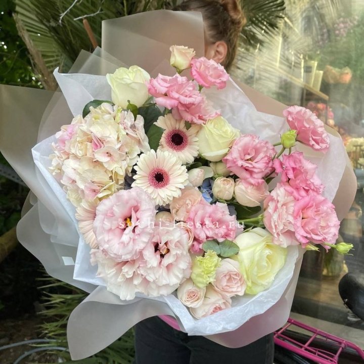 Дизайнерский букет "Лаундж пак" в Комсомольске-на-Амуре