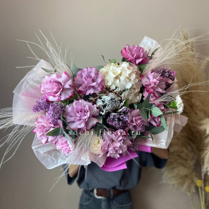 Дизайнерский букет №14 в Комсомольске-на-Амуре