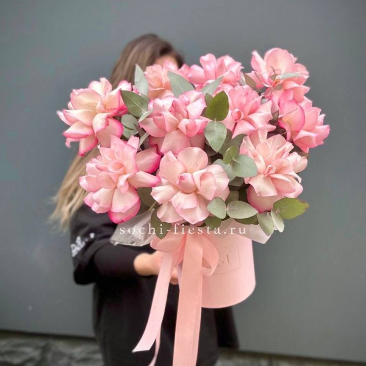 11 Фрунцузских роз "Венди" в Комсомольске-на-Амуре