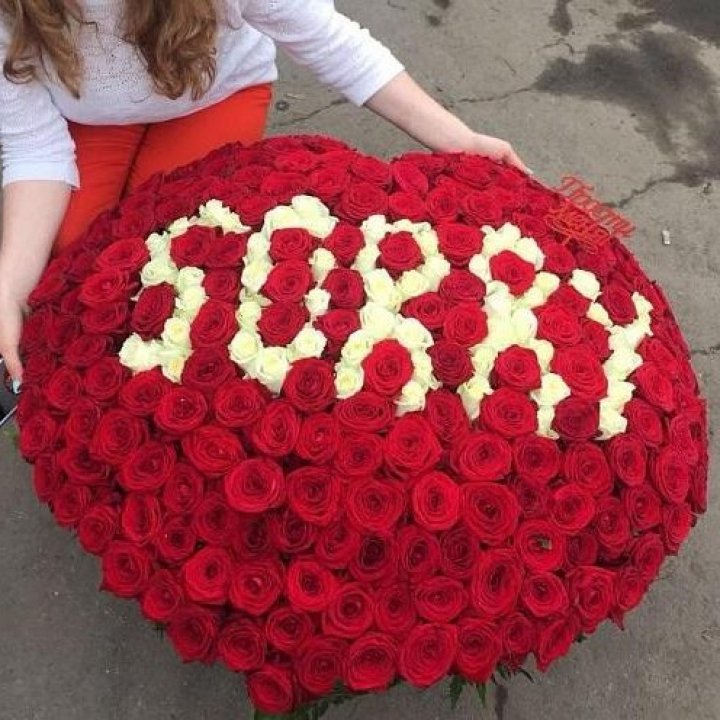 351 роза "Прости меня" в Комсомольске-на-Амуре