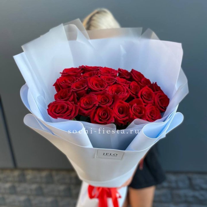 25 высоких роз  в Комсомольске-на-Амуре