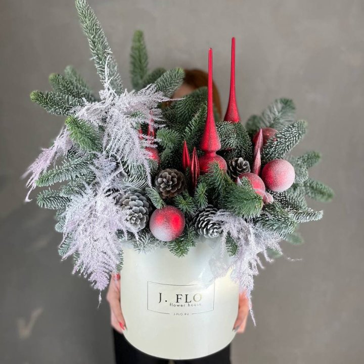 Цилиндр новый год №3 в Комсомольске-на-Амуре