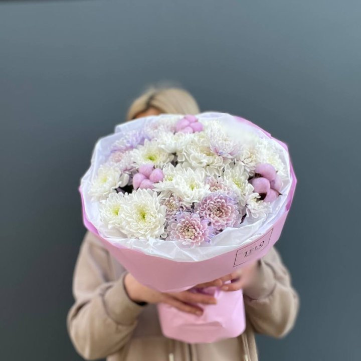 7 нежных хризантем в Комсомольске-на-Амуре