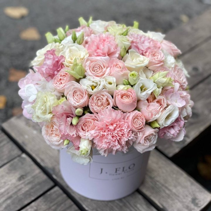 Цветочный бокс "Люксур" в Комсомольске-на-Амуре