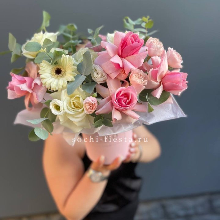  Коробочка  "Полу месяц" с доставкой в Комсомольске-на-Амуре