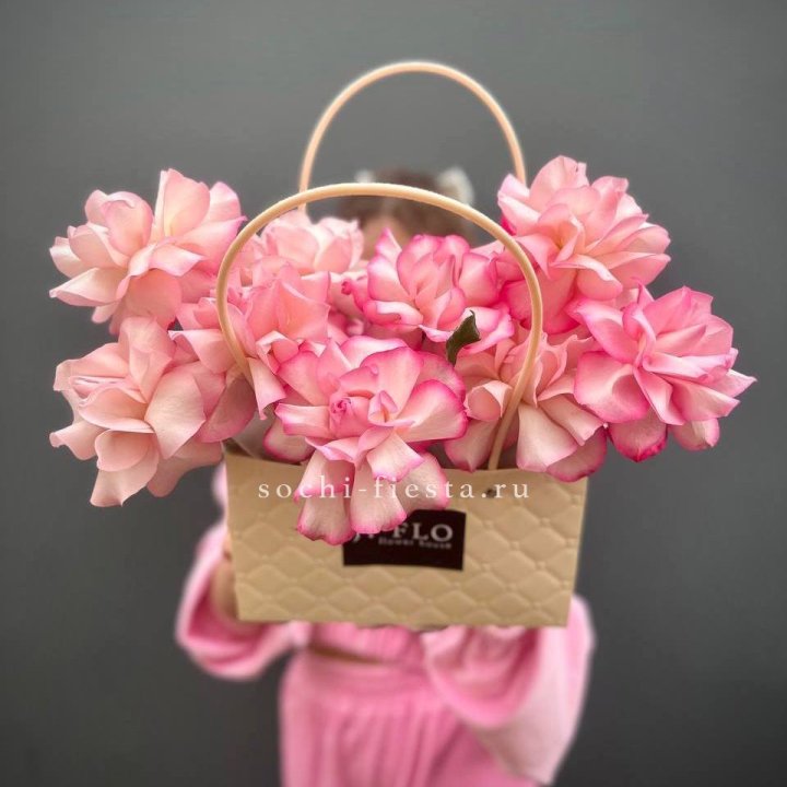 Сумочка розовых роз Венди в Комсомольске-на-Амуре