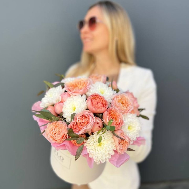 Нежная коробка с цветами в Комсомольске-на-Амуре