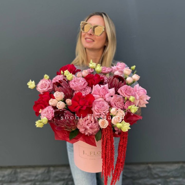 Дизайнерский цилиндр "Криотель" в Комсомольске-на-Амуре