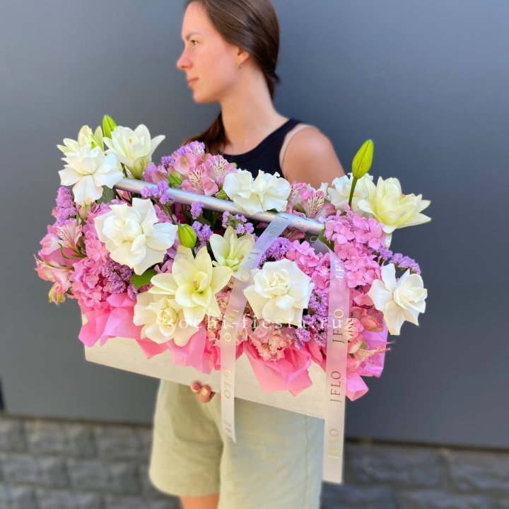 Большой бокс розовый в Комсомольске-на-Амуре