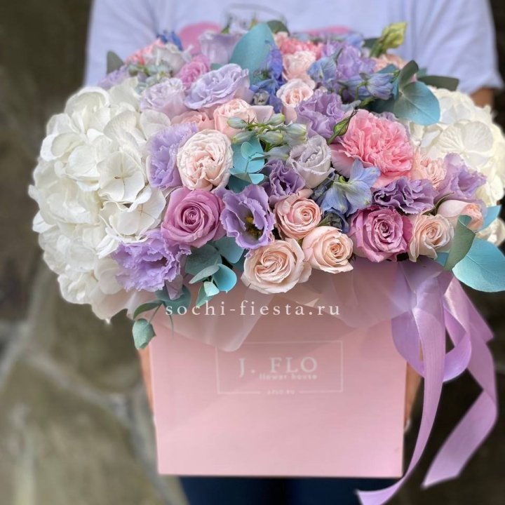 Цветочный бокс макси каб в Комсомольске-на-Амуре