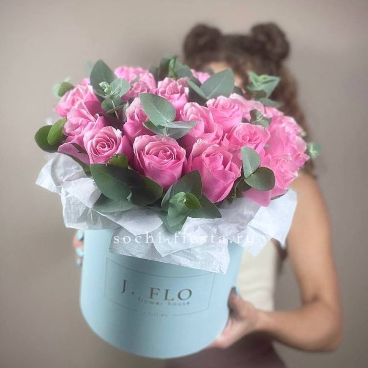 Бокс 27 роз в Комсомольске-на-Амуре