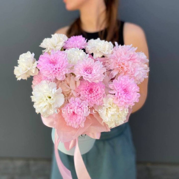 Коробка с цветами "Фиона" в Комсомольске-на-Амуре