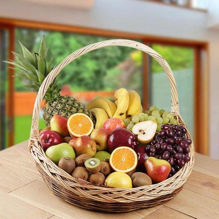 Фруктовая корзина №1 с доставкой в Комсомольске-на-Амуре