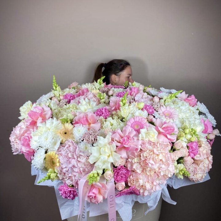 Корзина цветов «Рандеву» в Комсомольске-на-Амуре