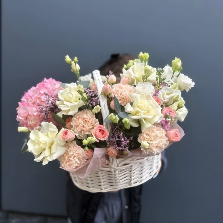 Цветочная корзина "Софтнес" в Комсомольске-на-Амуре