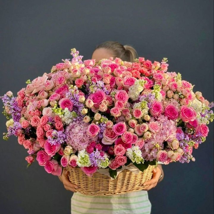 Цветочная корзина гигант №5 в Комсомольске-на-Амуре