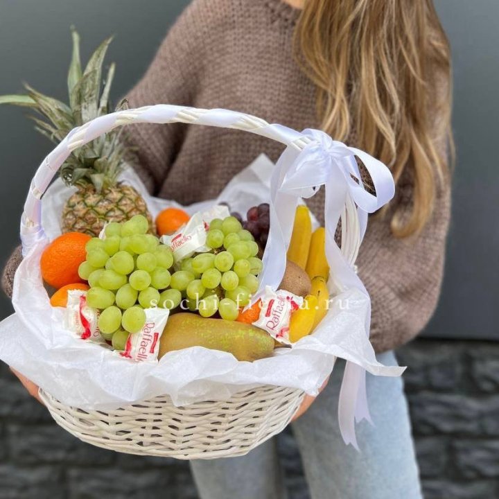 Фруктовая корзина №4 с доставкой в Комсомольске-на-Амуре