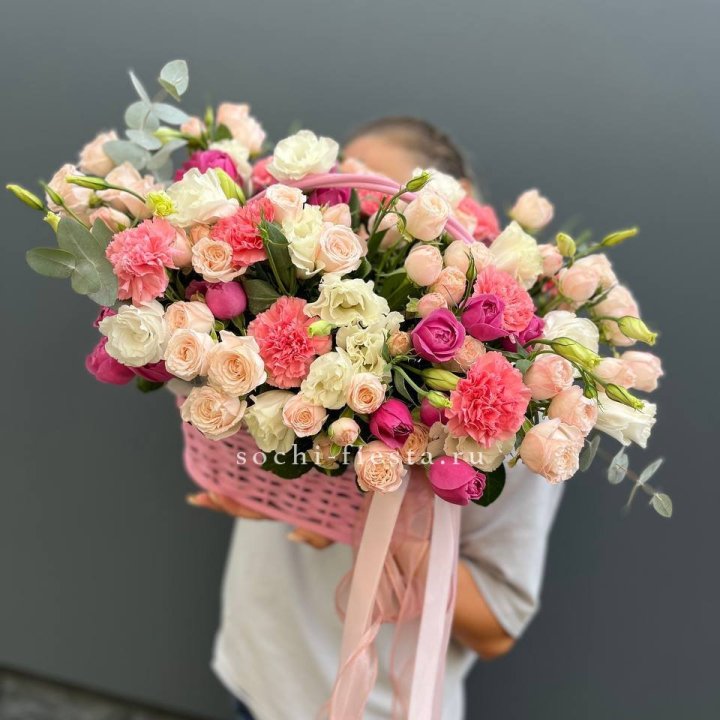 Цветочная корзина "Флоренция" в Комсомольске-на-Амуре