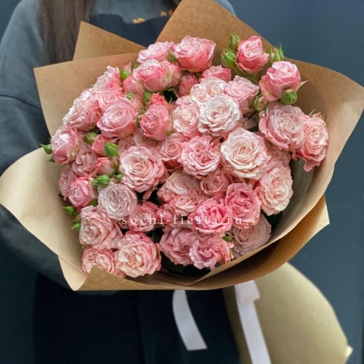 Пионовидные розы Bombastic №2 в Комсомольске-на-Амуре