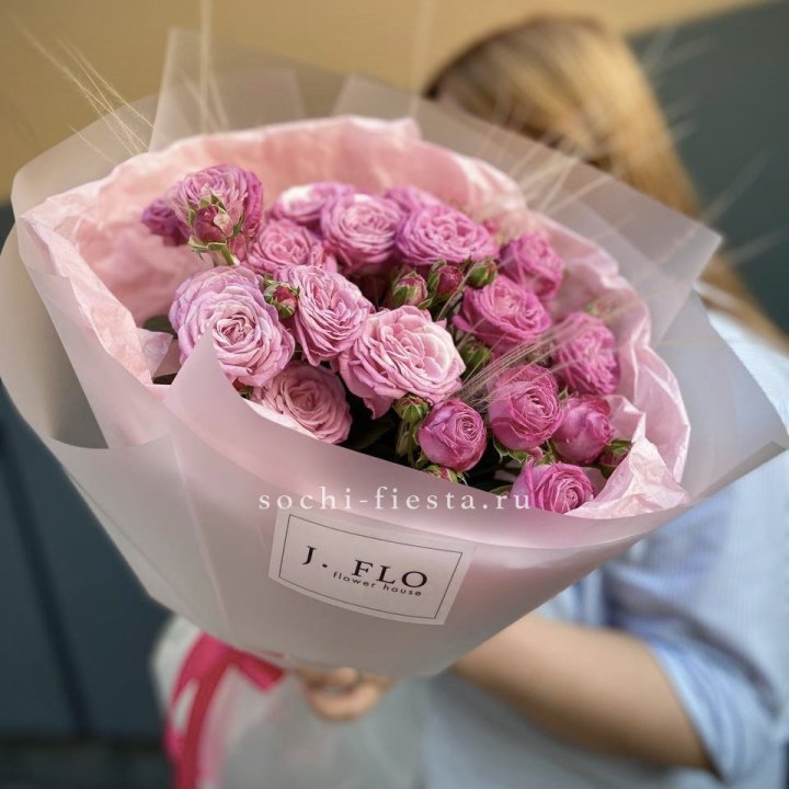 Пионовидные розы Мадам Бомбастик Pink в Комсомольске-на-Амуре