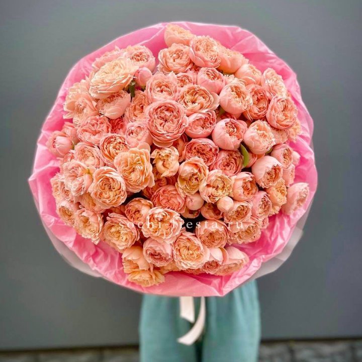 Букет кустовых пионовидных роз Джульетта "Принцесса" в Комсомольске-на-Амуре