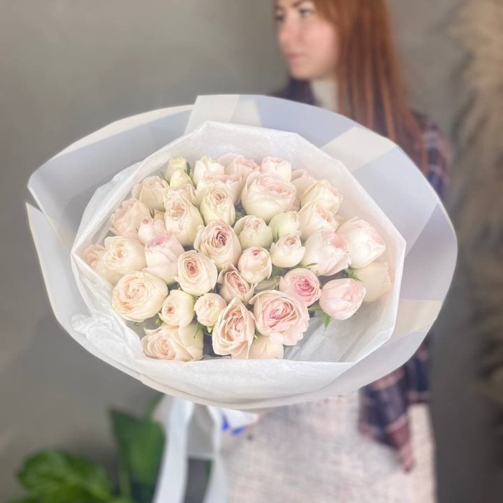 Букет кустовых роз в Комсомольске-на-Амуре