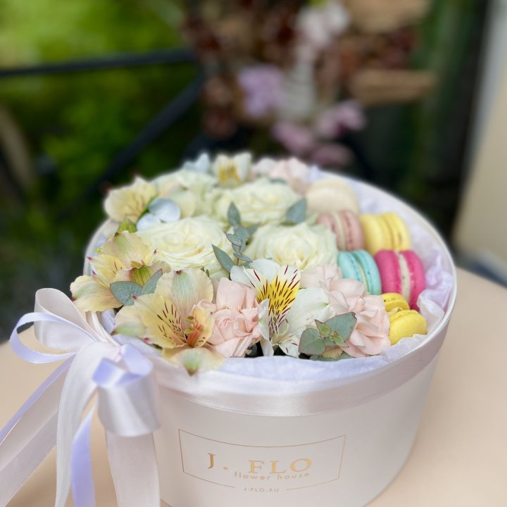 Цветочный бокс "Ника" в Комсомольске-на-Амуре