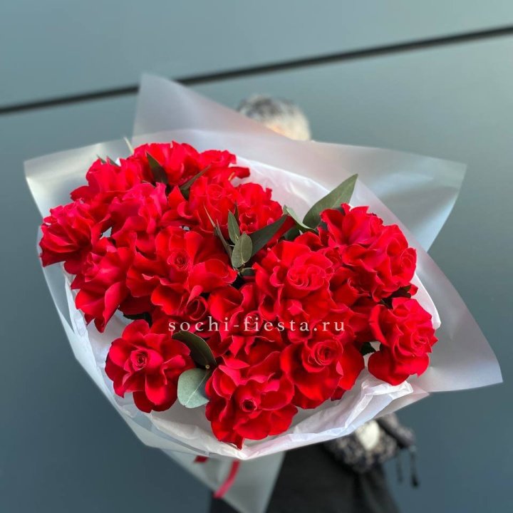 21 Красная французская роза в Комсомольске-на-Амуре