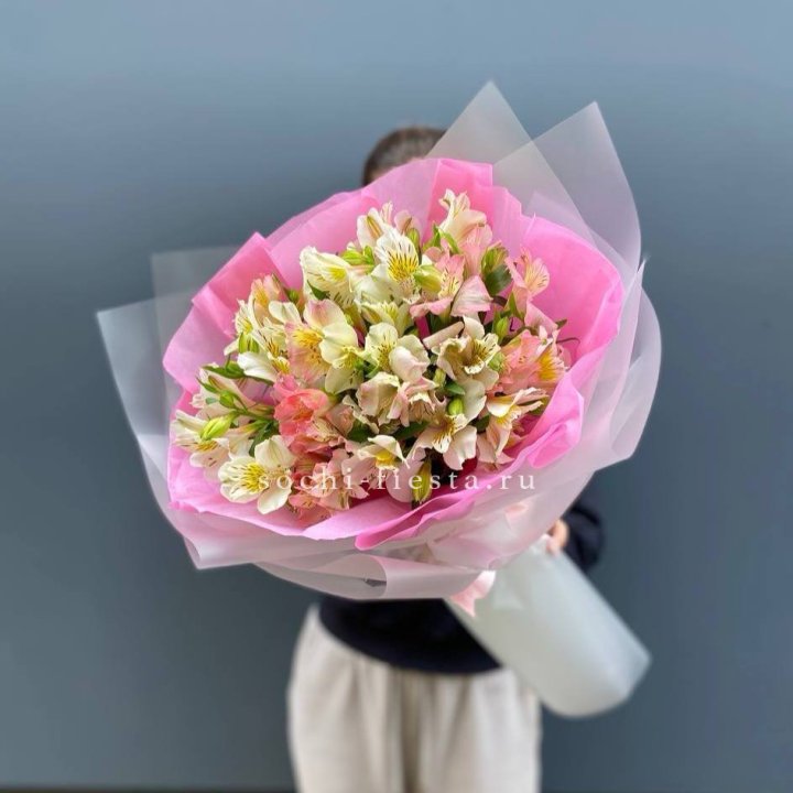 букет альстромерий "Черри" в Комсомольске-на-Амуре