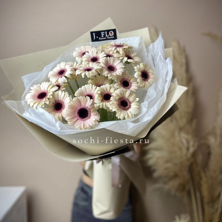 Букет голландских гербер "Свит" в Комсомольске-на-Амуре