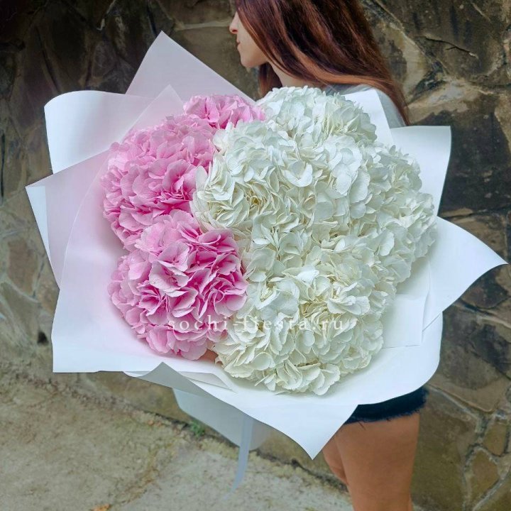 Букет гортензий №2 в Комсомольске-на-Амуре