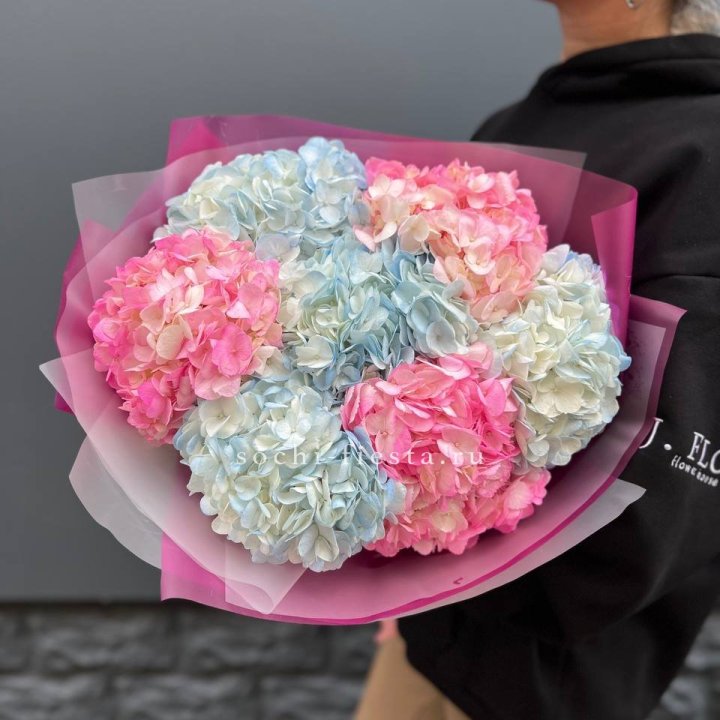 Букет гортензий "Тоника №2" в Комсомольске-на-Амуре