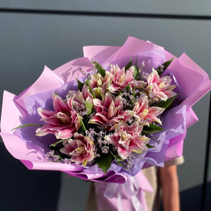 Букет пионовидных лилий №4 в Комсомольске-на-Амуре